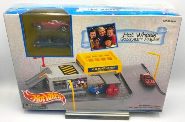 1996 Hot Wheels Goodyear Playset 2-Car (Certified Auto Service) (2) 1996 Hot Wheels Goodyear Playset 2-Car (Certified Auto Service) (2)