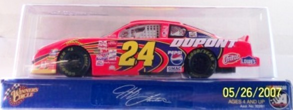 2002 Chevy Monte Carlo #24 Jeff Gordon Dupont 200 Years-(000) 2002 Chevy Monte Carlo #24 Jeff Gordon Dupont 200 Years-(000)