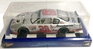 2002 Chevy Monte Carlo #29 Kevin Harvick Goodwrench Plus Taz-2