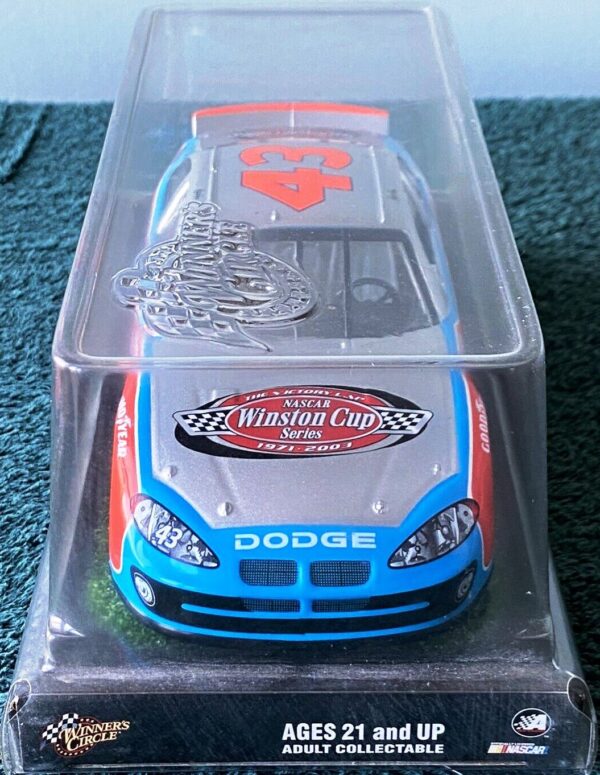2003 Dodge Richard Petty #43 STP Nascar Winston Cup Victory Lap-8 2003 Dodge Richard Petty #43 STP Nascar Winston Cup Victory Lap-8