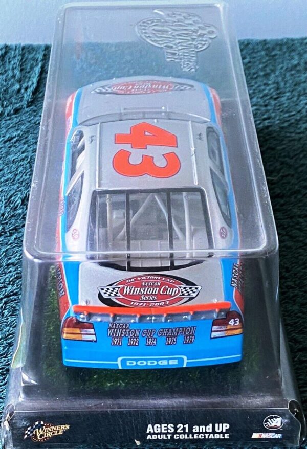 2003 Dodge Richard Petty #43 STP Nascar Winston Cup Victory Lap-9 2003 Dodge Richard Petty #43 STP Nascar Winston Cup Victory Lap-9