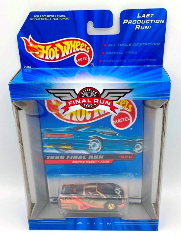 1999 Final Run Alien (Hotwheels Retiring Models Card #12 of 12) (2)