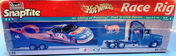 Hotwheels Race Rig SnapTite Box Set Edition (1998)-(03) Hotwheels Race Rig SnapTite Box Set Edition (1998)-(03)