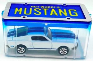 1998 Hotwheels Vintage Exclusive Mail-In-Editions w/Authentic License Plate Connect Plexiglass Storage Case") 1:64 Scale Vehicles Mattel “Rare-Vintage” (1998)