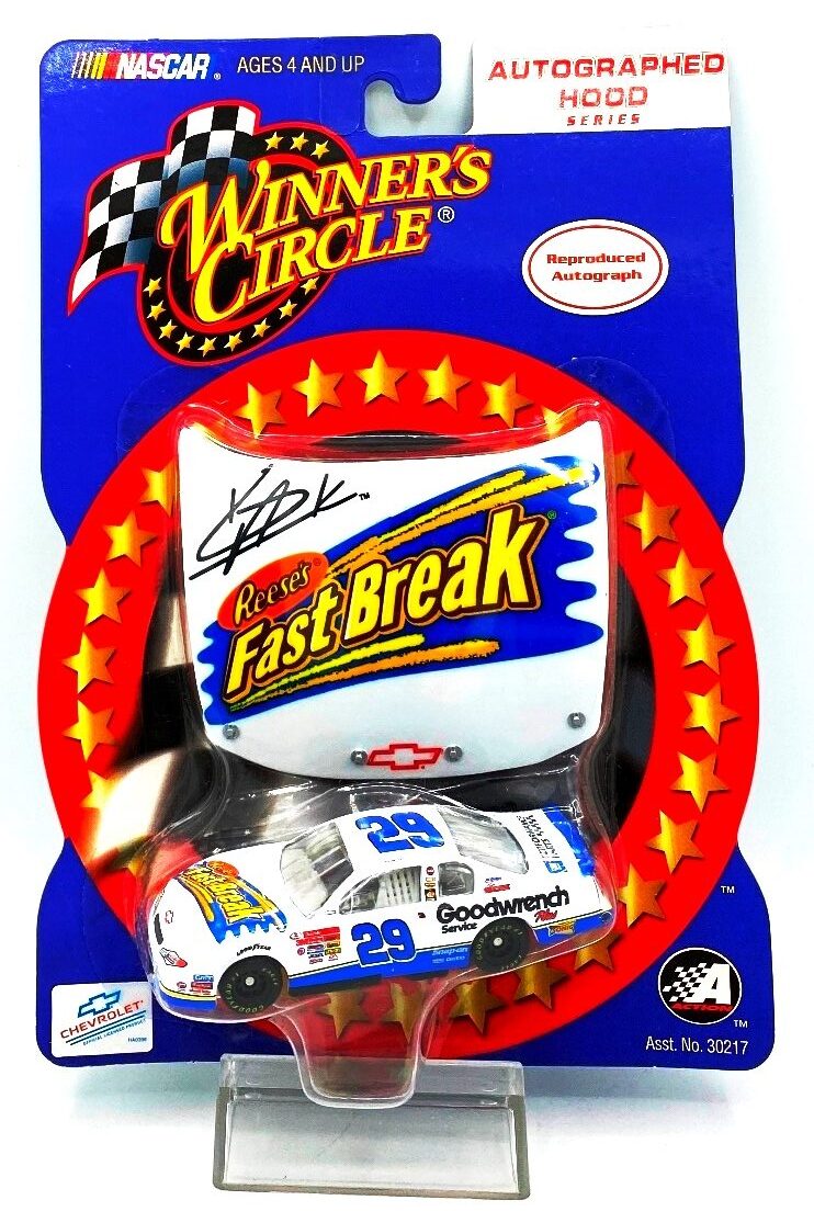 2002 WC Autographed Hood Fast Break #29 (1)
