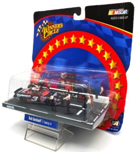 2002 Winner's Circle Nascar Deluxe Series Dale Earnhardt Coming In (5)