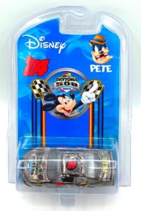 2004 Daytona 500 The Great American Race PETE (1)