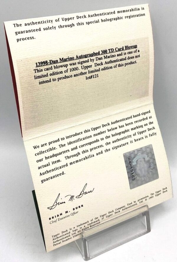 1993 Upper Deck Dan Marino Autographed 300 TD Card (17)
