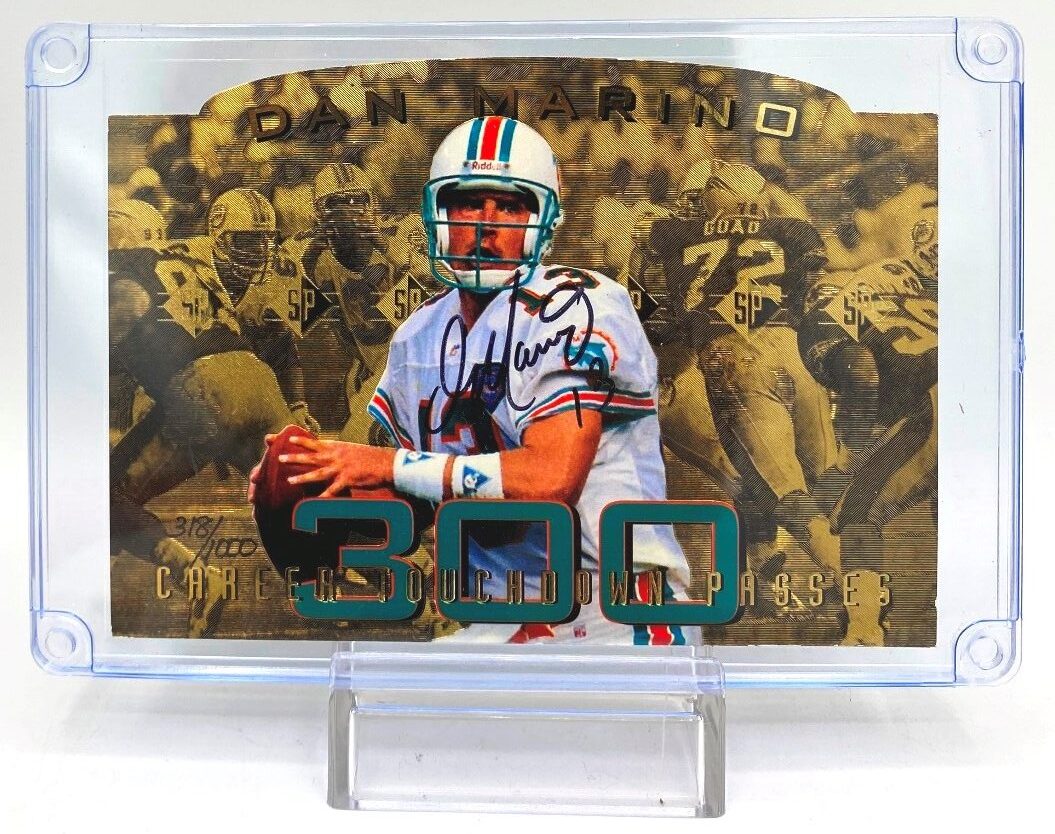 1993 Upper Deck Dan Marino Autographed 300 TD Card (9)