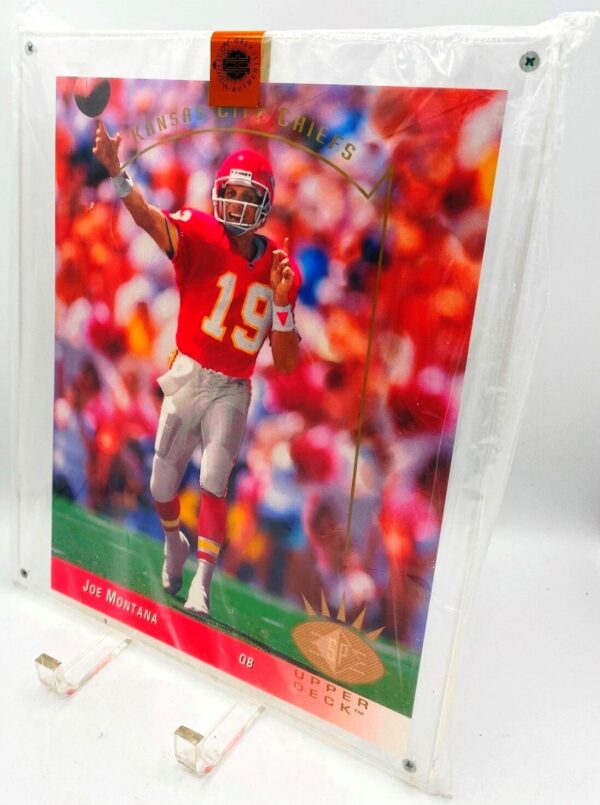 1994 Upper Deck Joe Montana Jumbo Limited Edition Card SP-122 (5) 1994 Upper Deck Joe Montana Jumbo Limited Edition Card SP-122 (5)