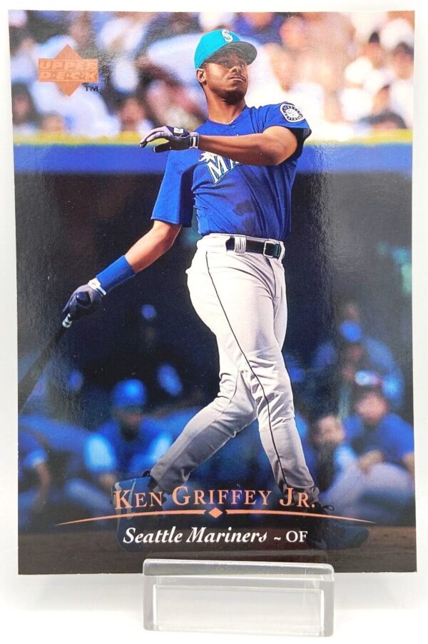 1995 UD Ken Griffey Jr Seattel Mariners-OF (5x7 #100) (1)
