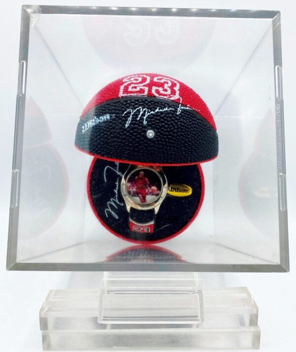 1997 Michael Jordan #23 Wristwatch-Avon (11)