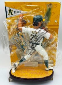 2005 A's Brand U. S. A. Barry Zito Limited Edition Figurine (16)