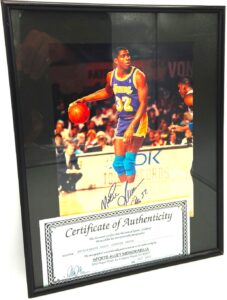 1992 Lakers Auto Magic Johnson #32 (2)