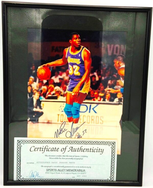 1992 Lakers Auto Magic Johnson #32 (7)