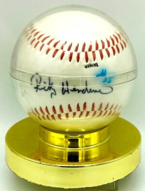 1983 Rickey Henderson Signed Baseball (1)