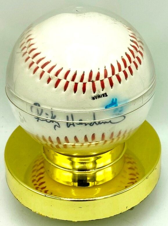 1983 Rickey Henderson Signed Baseball (2) 1983 Rickey Henderson Signed Baseball (2)