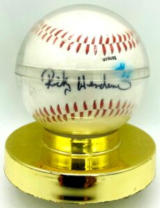 1983 Rickey Henderson Signed Baseball (5)