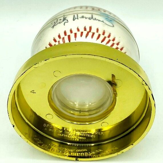 1983 Rickey Henderson Signed Baseball (6) 1983 Rickey Henderson Signed Baseball (6)