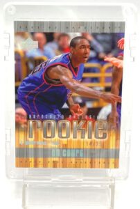 2001 UD Rookie On Court Steven Hunter (2)