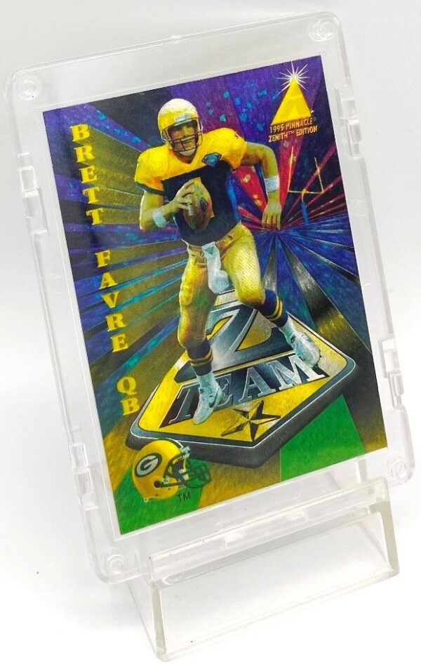 1995 Pinnacle Z Team Brett Favre ZT-9 (3) 1995 Pinnacle Z Team Brett Favre ZT-9 (3)