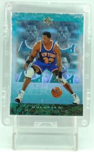1996 SP Holoview Patrick Ewing #23 (1)