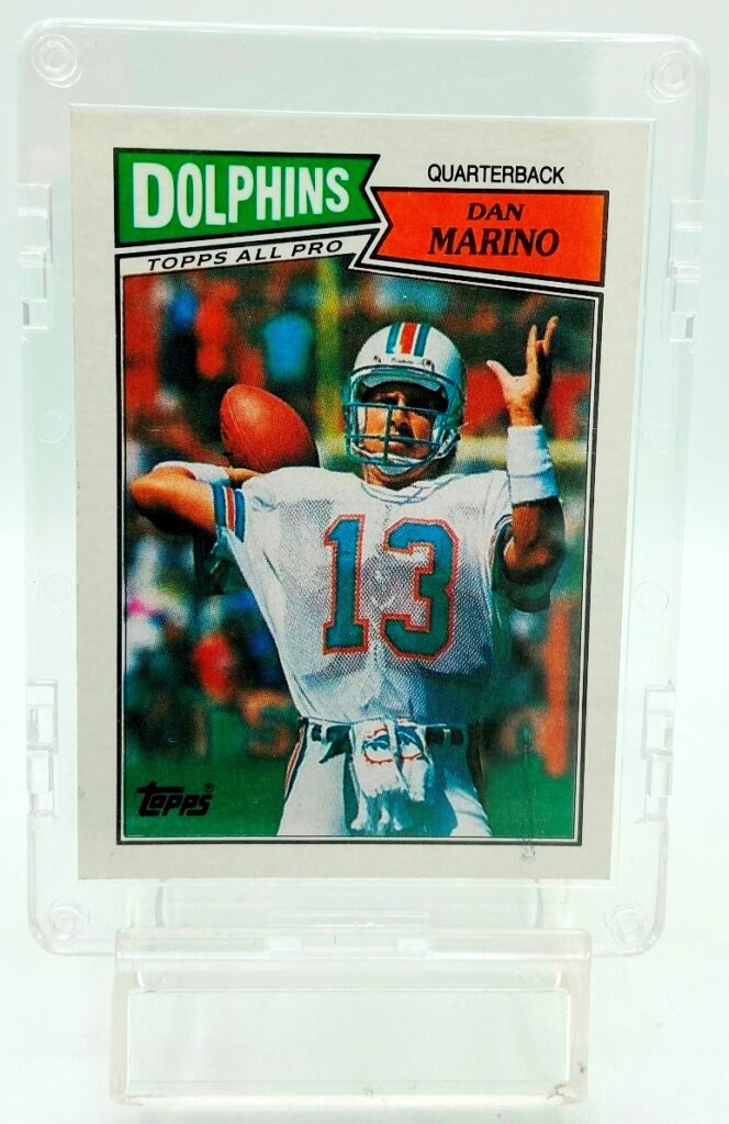 1987 Topps NFL Dan Marino Card #233 (1)