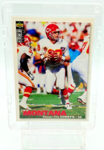 1995 Collectors Choice Joe Montana #19 (1)