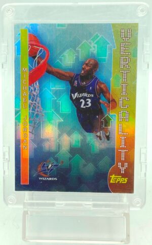 2002 Topps Michael Jordan Refractor #V8 (1)