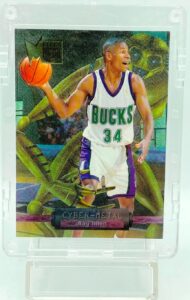 1996 Fleer Cyber-Metal Ray Allen #2 (1)