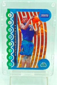 2001 Topps SC B T Die-Cut Kevin Garnett #BT 3 (1)