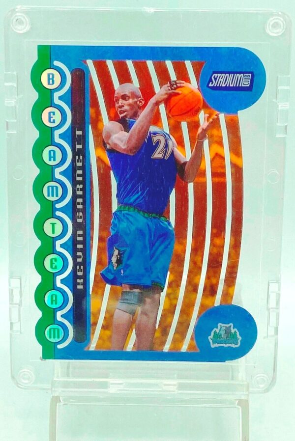 2001 Topps SC B T Die-Cut Kevin Garnett #BT 3 (1)