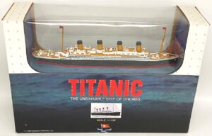 TITANIC Genuine Die Cast Authentic Replica ("The Unsinkable Ship Of Dreams Collection")  "Rare-Vintage" (1998) 