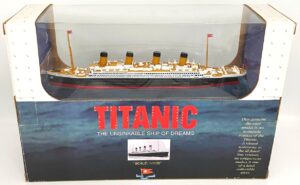 1998 Claytown TITANIC Genuine Die Cast (9)