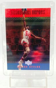 1999 UD Heroes Julius Erving Insert Card #H48 (1)