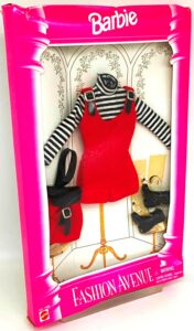 1995 Barbie Fashion Avenue (Red) Open (2)