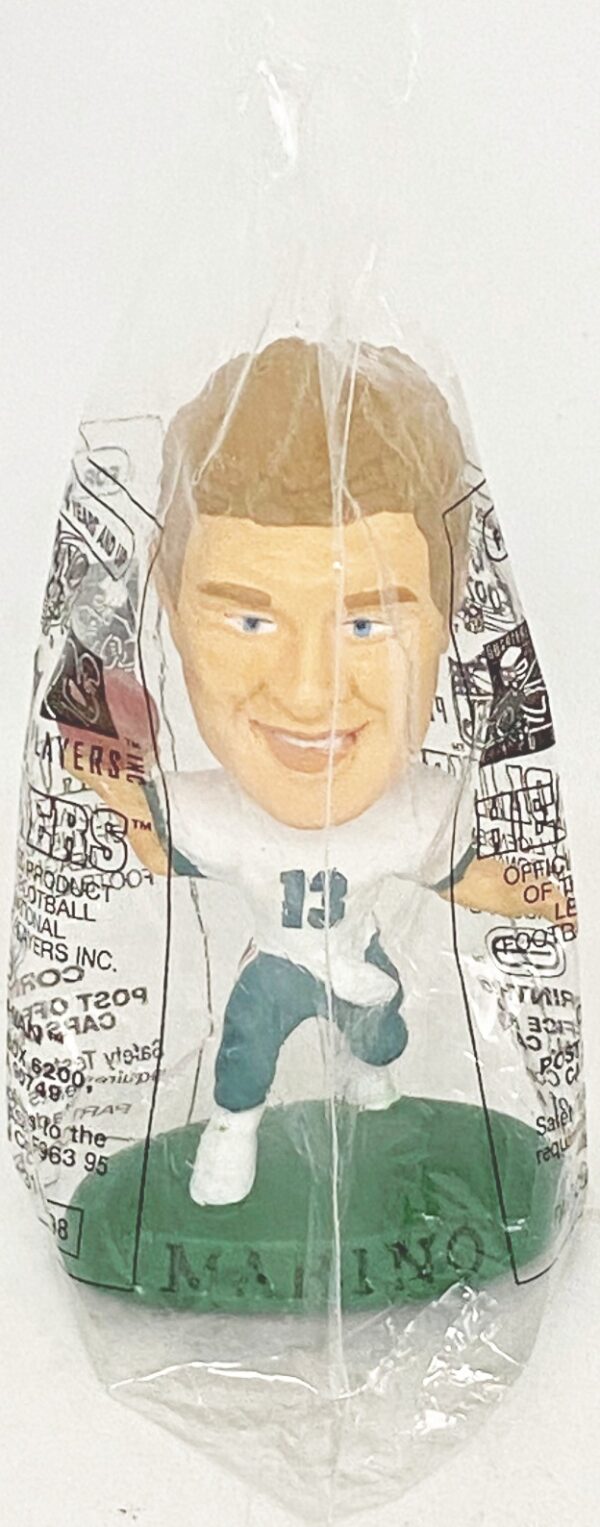 1996 HL Exclusive NFL Dan Marino (6)