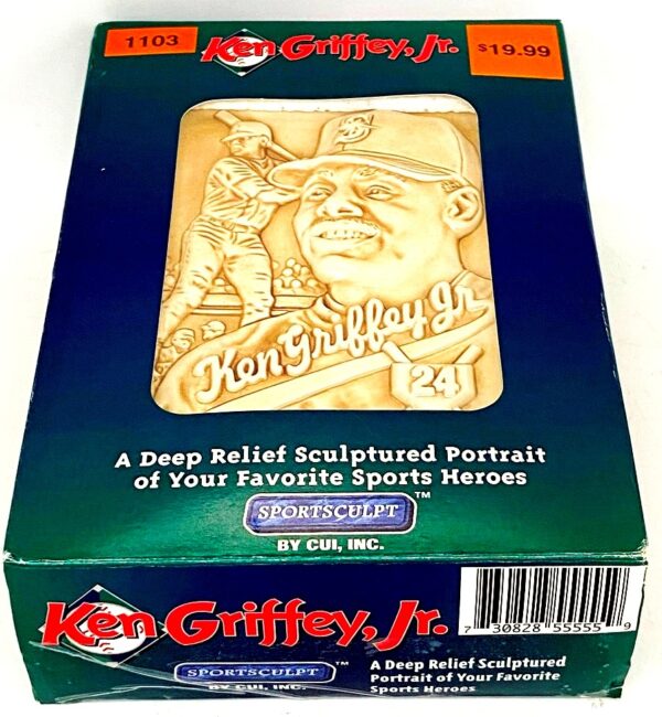 1997 Sculpture Plaque Ltd Ed Ken Griffey Jr (6)