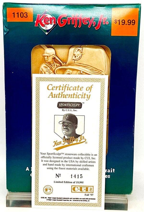 1997 Sculpture Plaque Ltd Ed Ken Griffey Jr (7)