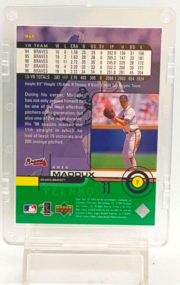 1999 UD Ionix Techno Greg Maddux #31 (2)