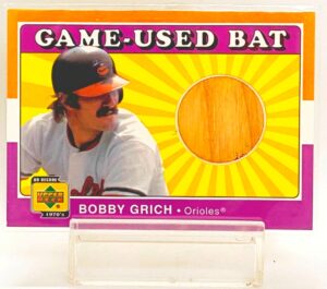 2001 UD Decade '70 GU Bat Bobby Grich B-BG (1)