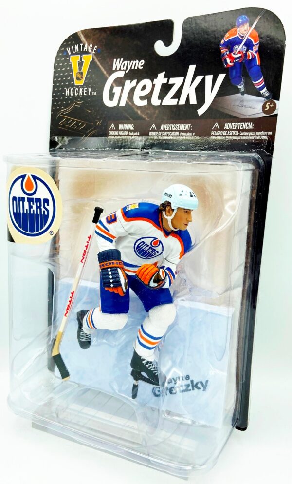 2009 McFarlane NHL Wayne Gretzky Chase (3)