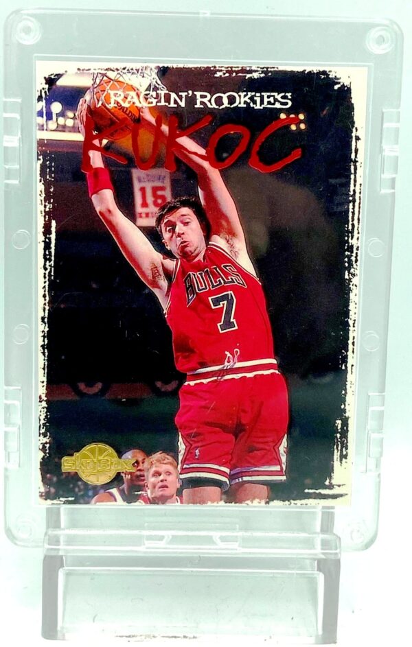 1994 Skybox Ragin' Rookies Toni Kukoc #RR3 (1)