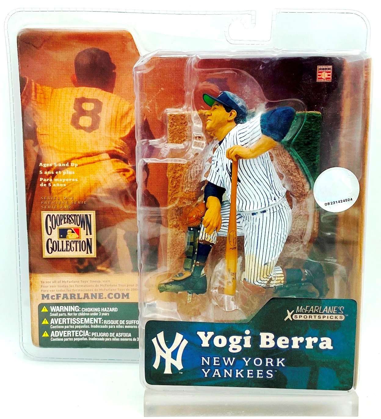 2004 Cooperstown S-1 Yogi Berra (1)
