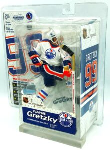 2005 Legends S-2 Wayne Gretzky White (4)