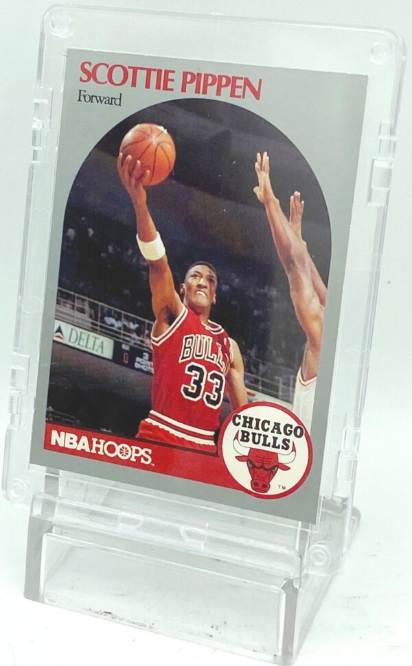 1990 NBA Hoops Scottie Pippen #69 (4) 1990 NBA Hoops Scottie Pippen #69 (4)