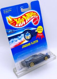 1991 HW CC #203 Speed Fleet Jaguar KJ220 Gold Lace (3)