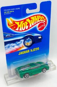 1991 HW CC #445 Speed Fleet Jaguar KJ220 5-Spoke (3)