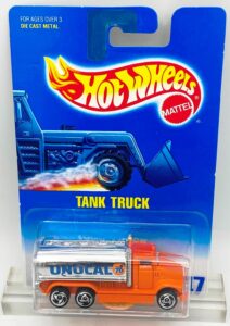 1991 HW CC #147 WH Tank Truck Orange Razor (2)