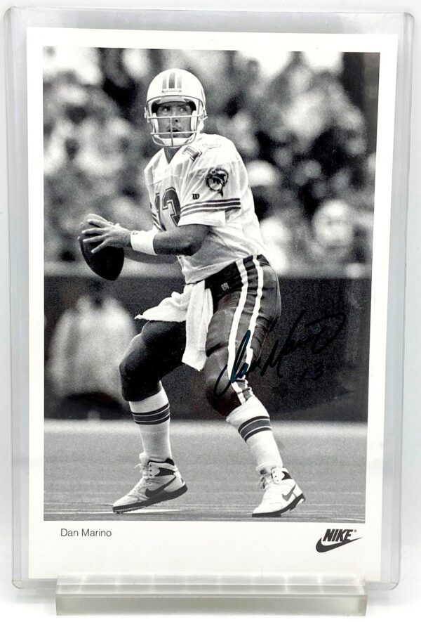 1991 NIKE Dan Marino #13 Autographed (1)